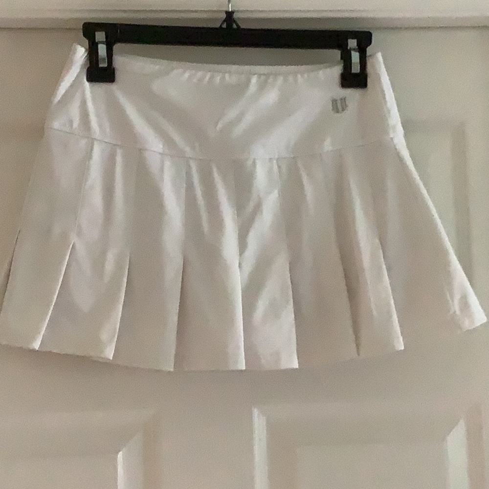 Venus Eleven bright white skort